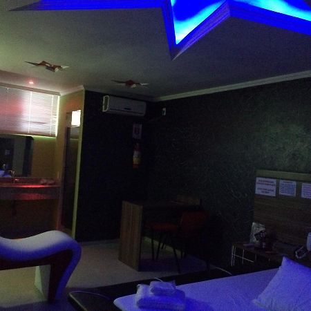 Sonhos Motel (Adults Only) Коломбо Екстериор снимка