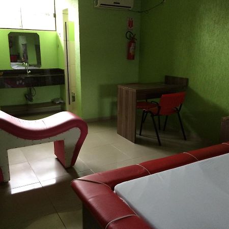 Sonhos Motel (Adults Only) Коломбо Екстериор снимка